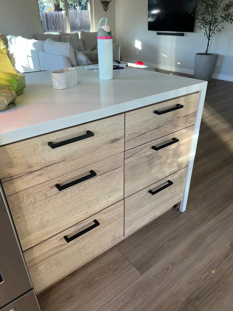 Kitchen drawers and countertop